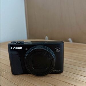 Canon PowerShot SX740 HS Compact Digital Camera - Black